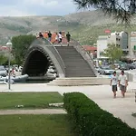 Curic * Τρογκίρ