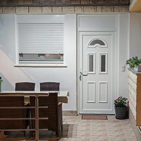 Curic Apartment