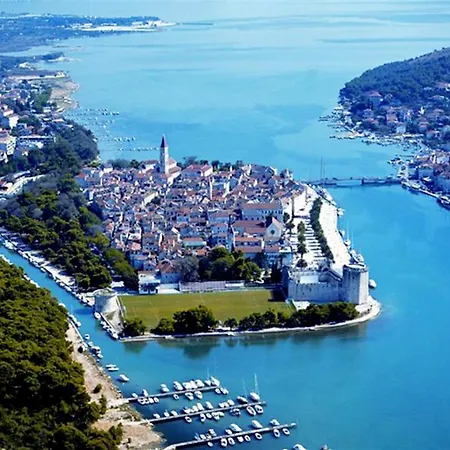Curic Lejlighed Trogir